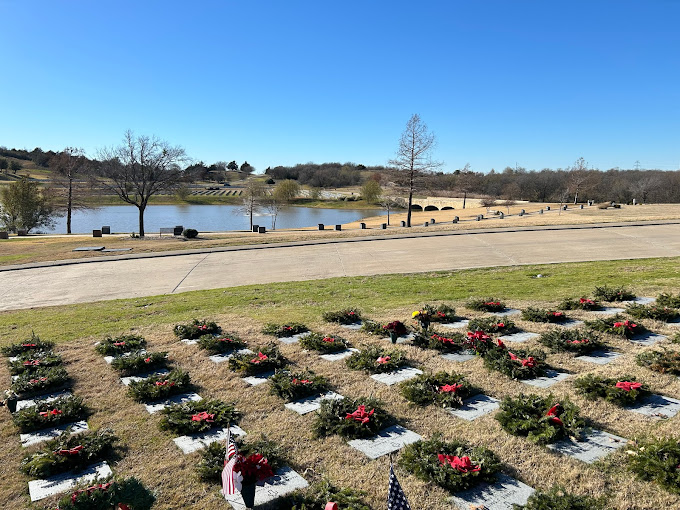 North Texas Wreaths of Honor Wreath Placement